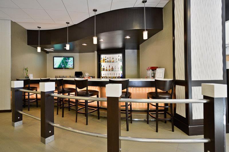 Sonesta Essential Indianapolis Airport Hotel Plainfield Restaurant photo